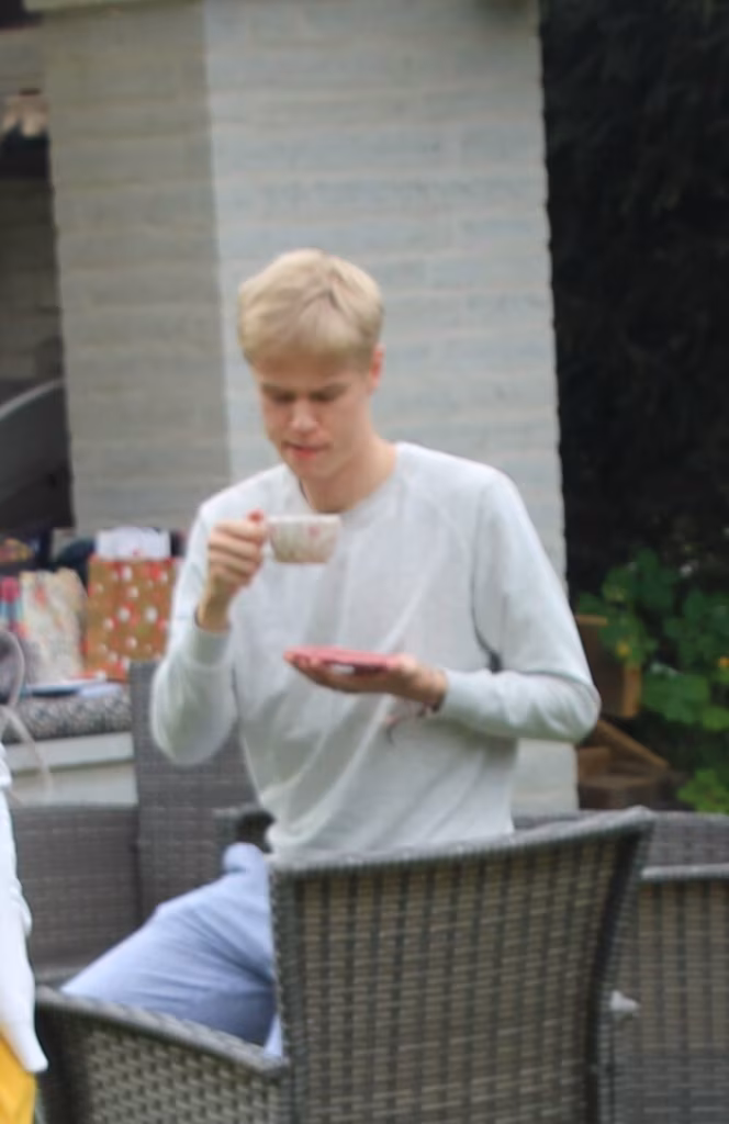 Käsi peseb kätt ehk Loodusel pole enam põske, mida ette pöörata