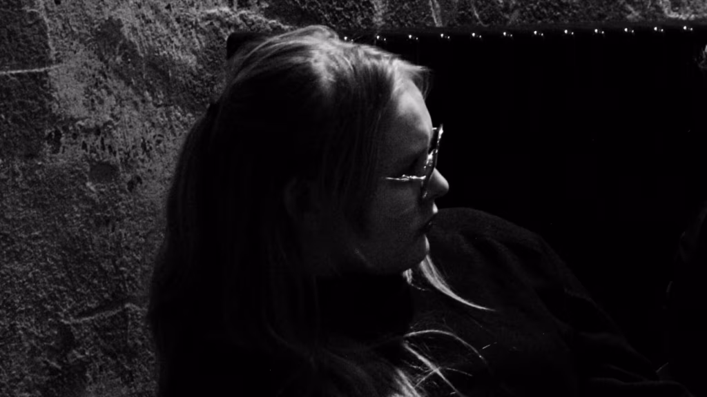 “ebaloogiliselt ebaoluline” jt luuletusi